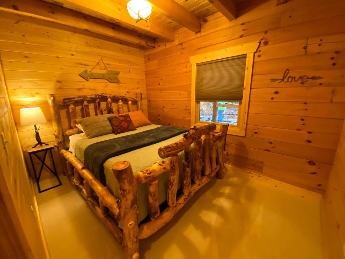 Pine Creek Horseman's Camp Hocking Hills Cabins South Bloomingville Buitenkant foto